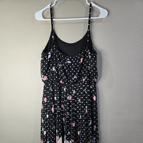 Elle Tank Dress, Elastic waist, polka dot w/flower print, Adjustable straps, Lg - Picture 5 of 9